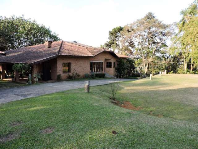 Casa com 4 dormitórios à venda, 1013 m² por R$ 4.000.000,00 - Vila Santo Antônio - Cotia/SP