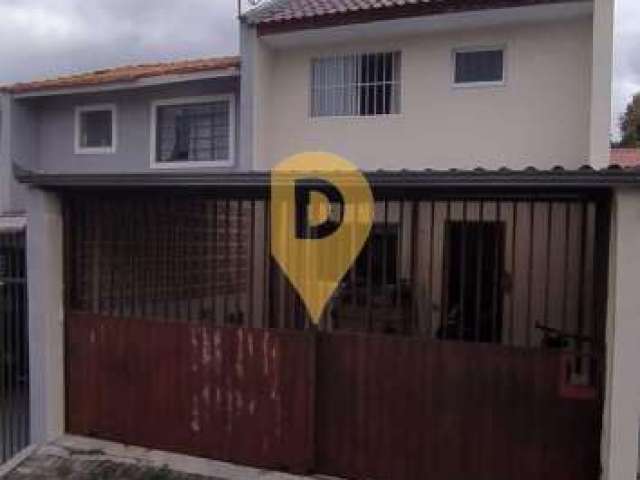 Sobrado com 2 quartos e ampla vaga de garagem  à venda no  Bairro Alto em  Curitiba, PR