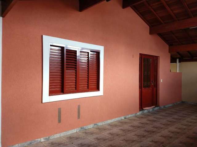 Casa com 3 quartos à venda no Parque Cesarino Borba, Iracemápolis , 130 m2 por R$ 420.000