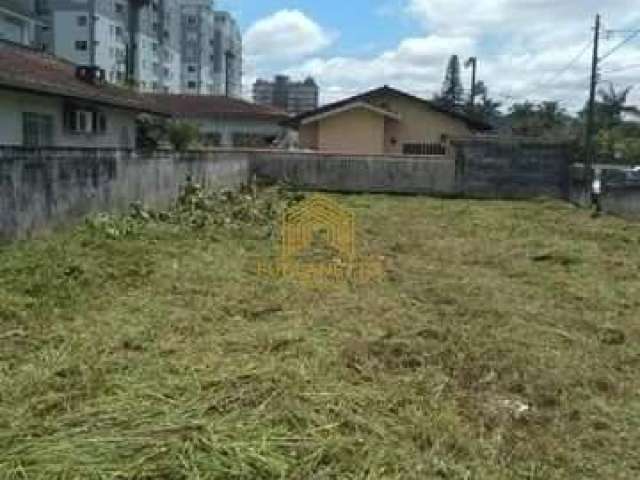 Terreno à venda na Antônio Barbi, 664, Bucarein, Joinville por R$ 574.900