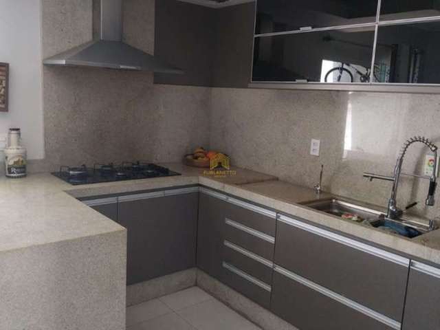 Casa com 3 quartos à venda na Rua Carlos Schroeder, 38, Floresta, Joinville por R$ 588.900