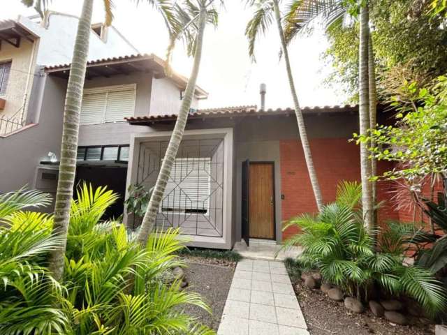 Casa com 3 quartos à venda na Rua Vital Brasil, 160, Vila Jardim, Porto Alegre por R$ 790.000