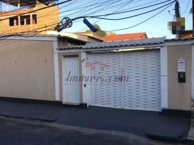 Casa com 2 quartos à venda na Rua Bore, 24, Vila Valqueire, Rio de Janeiro, 250 m2 por R$ 365.000