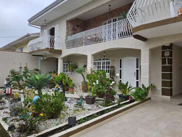 Casa com 4 quartos para alugar na Rua Maria de Lurdes dos Santos, 220, Jardim Campo Alto, Colombo, 300 m2 por R$ 5.000