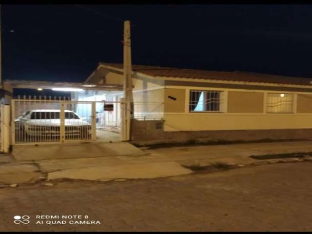 Casa com 2 quartos à venda na Bem-ti-vi, 480, Vila Três Marias, Esteio, 50 m2 por R$ 197.000