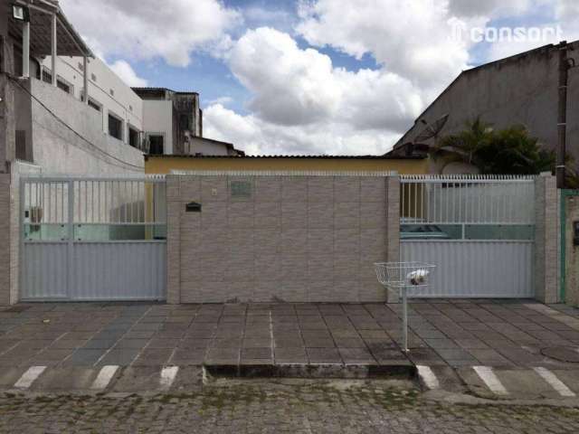 Casa com 7 dormitórios à venda, 170 m² por R$ 950.000,00 - Ponto Central - Feira de Santana/BA