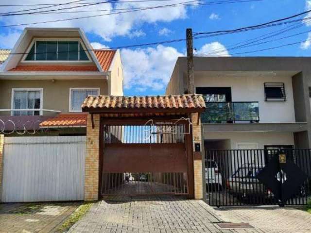 Sobrado tríplex com 3 dormitórios à venda, 128 m² por R$ 550.000 - Uberaba - Curitiba/PR