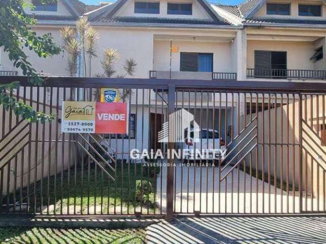 Sobrado com 3 dormitórios à venda, 170 m² por R$ 605.000,00 - Xaxim - Curitiba/PR