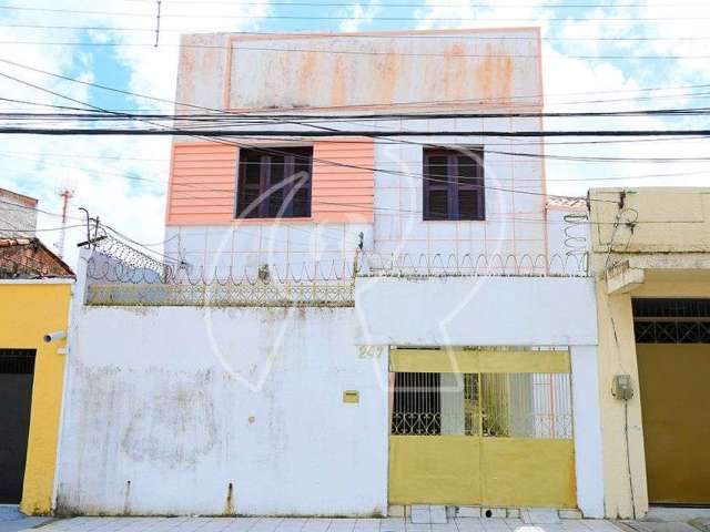 Casa com 4 dormitórios à venda, 240 m² por R$ 590.000,00 - Joaquim Távora - Fortaleza/CE