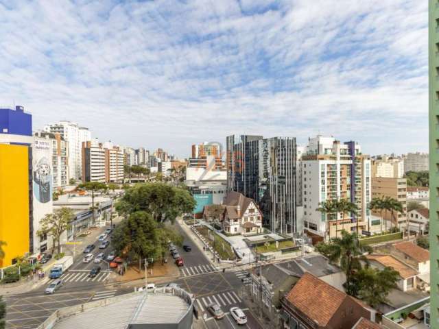 Apartamento com 3 quartos à venda no Centro, Curitiba  por R$ 785.000