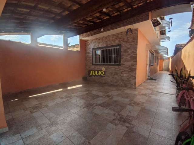 Casa com 3 quartos à venda no Jussara, Mongaguá , 51 m2 por R$ 320.000