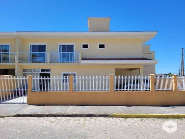 Sobrado com 3 dormitórios à venda, 101 m² por R$ 640.000,00 - Salinas - Balneário Barra do Sul/SC