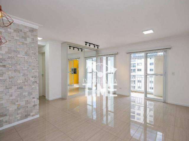 Apartamento com 3 dormitórios para alugar, 69 m² por R$ 4.140,33/mês - Capão Raso - Curitiba/PR