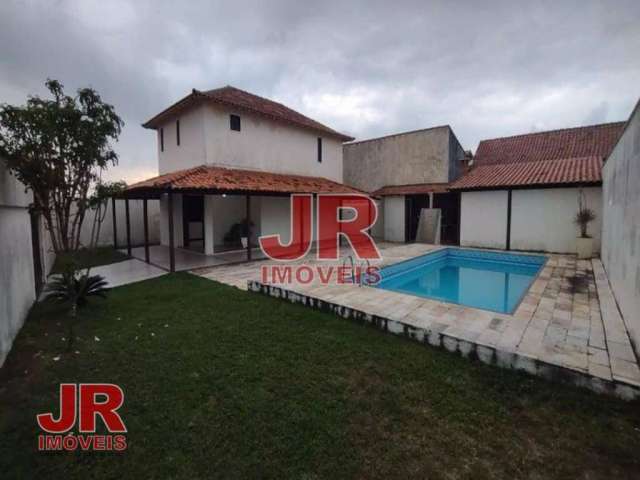 Casa com 3 dormitórios à venda, 123 m² por R$ 790.000,00 - Miguel Couto - Cabo Frio/RJ