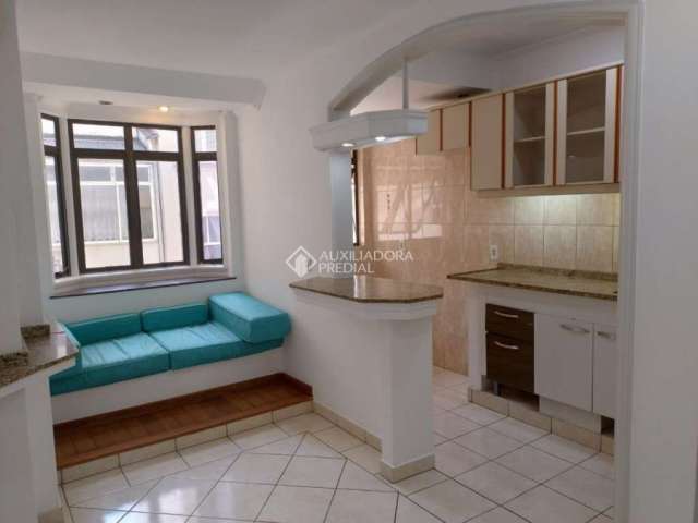 Apartamento com 2 quartos à venda na Rua Tiradentes, 308, Independência, Porto Alegre, 42 m2 por R$ 250.000