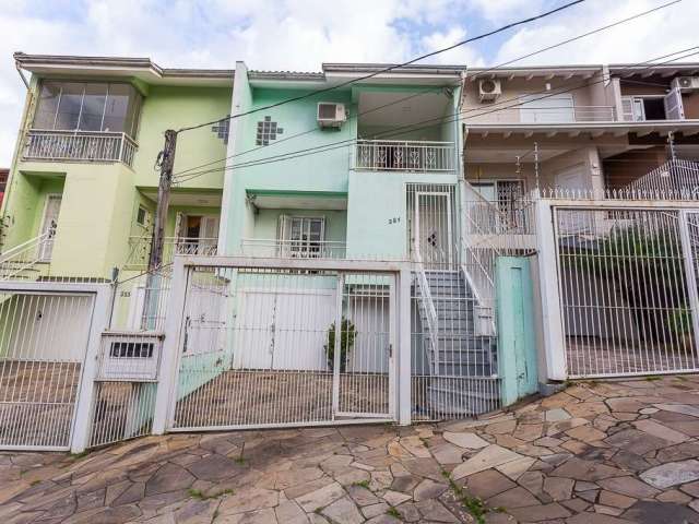 Casa em condomínio fechado com 3 quartos à venda na Travessa Orion, 281, Cristo Redentor, Porto Alegre, 367 m2 por R$ 940.000