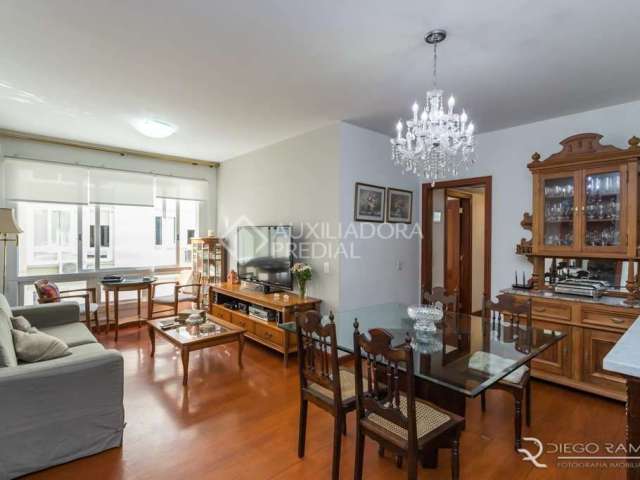 Apartamento com 3 quartos à venda na Rua Marquês do Pombal, 477, Moinhos de Vento, Porto Alegre, 100 m2 por R$ 690.000