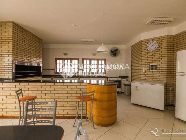 Apartamento com 2 quartos à venda na Avenida Clóvis Paim Grivot, 150, Humaitá, Porto Alegre, 55 m2 por R$ 195.000