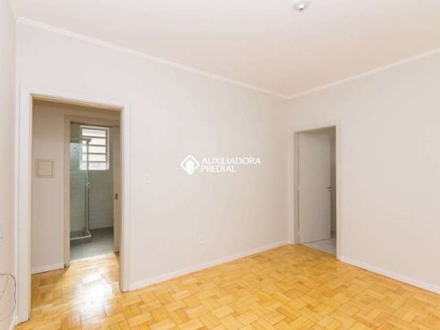 Apartamento com 1 quarto à venda na Rua Demétrio Ribeiro, 1058, Centro Histórico, Porto Alegre, 44 m2 por R$ 180.000