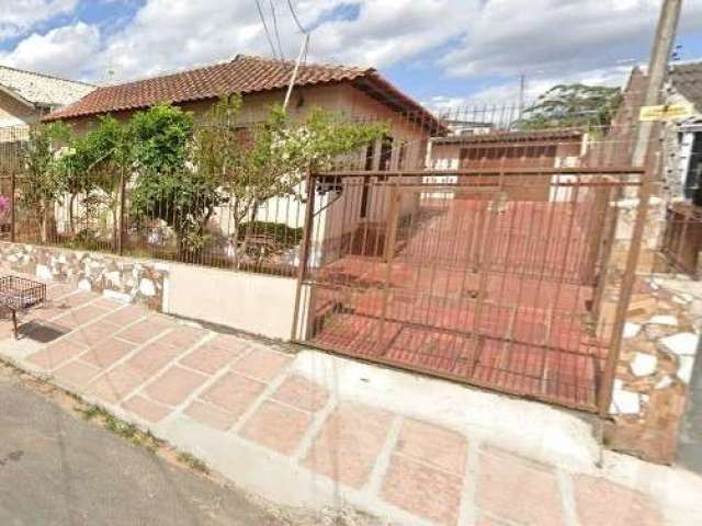 Casa com 3 quartos à venda na Rua Carlos Barone, 120, Passo das Pedras, Porto Alegre, 152 m2 por R$ 450.000