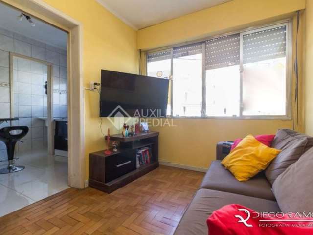 Apartamento com 1 quarto à venda na Avenida Benjamin Constant, 944, São João, Porto Alegre, 49 m2 por R$ 180.000