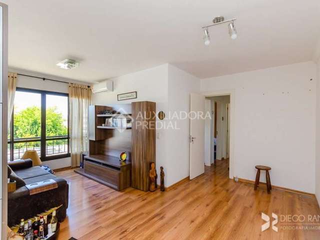 Apartamento com 3 quartos à venda na Avenida Polônia, 375, São Geraldo, Porto Alegre, 69 m2 por R$ 450.000