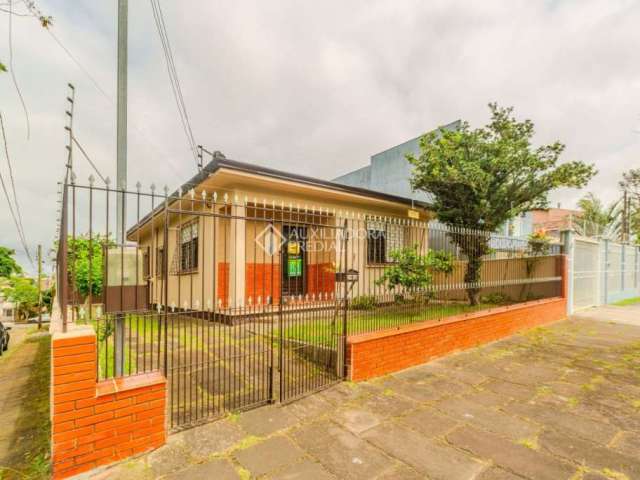 Casa com 2 quartos à venda na Rua Vinte e Quatro de Agosto, 121, Jardim Itu Sabará, Porto Alegre, 154 m2 por R$ 895.000