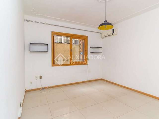 Apartamento com 2 quartos à venda na Rua Demétrio Ribeiro, 1067, Centro Histórico, Porto Alegre, 69 m2 por R$ 270.000