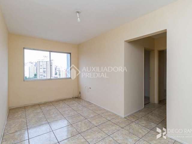 Apartamento com 2 quartos à venda na Avenida Ipiranga, 3377, Azenha, Porto Alegre, 57 m2 por R$ 240.000