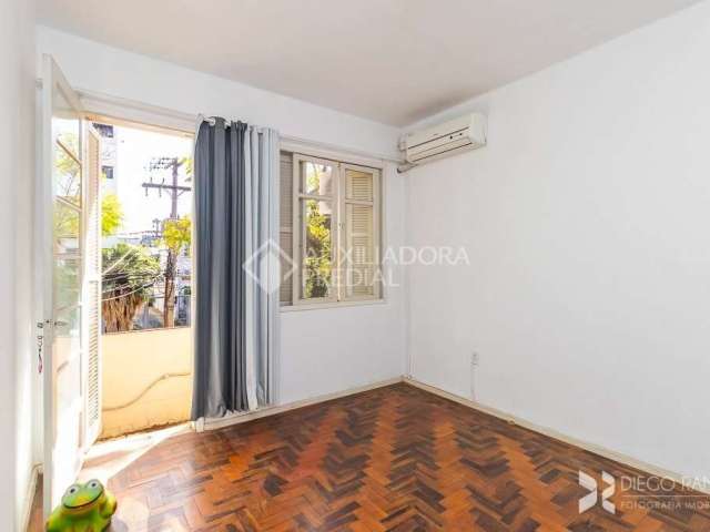 Apartamento com 2 quartos à venda na Avenida Bastian, 497, Menino Deus, Porto Alegre, 63 m2 por R$ 320.000