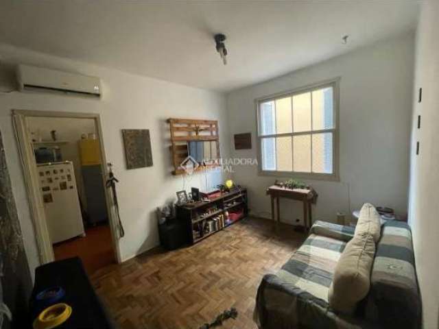 Apartamento com 1 quarto à venda na Rua Sarmento Leite, 1011, Centro Histórico, Porto Alegre, 33 m2 por R$ 200.000
