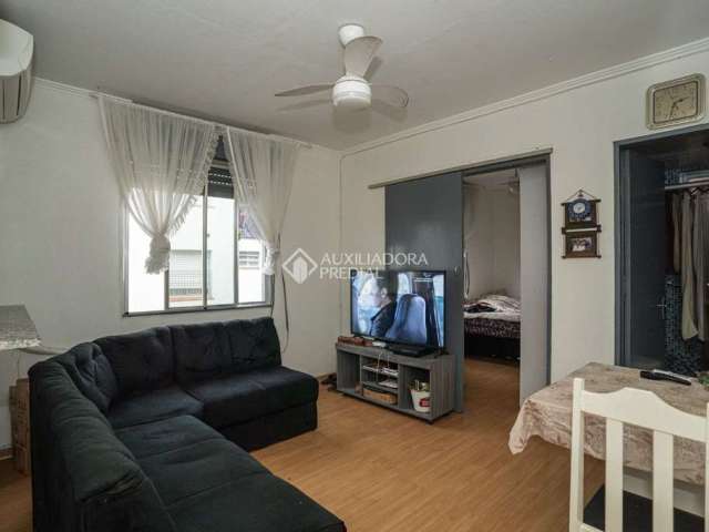 Apartamento com 2 quartos à venda na Rua Amadeu F. de Oliveira Freitas, 255, Protásio Alves, Porto Alegre, 53 m2 por R$ 159.000