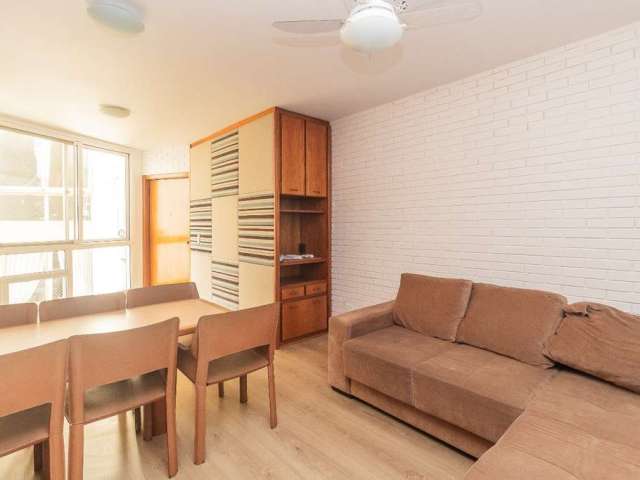 Apartamento com 3 quartos para alugar na Rua Sarmento Leite, 995, Centro Histórico, Porto Alegre, 73 m2 por R$ 2.500