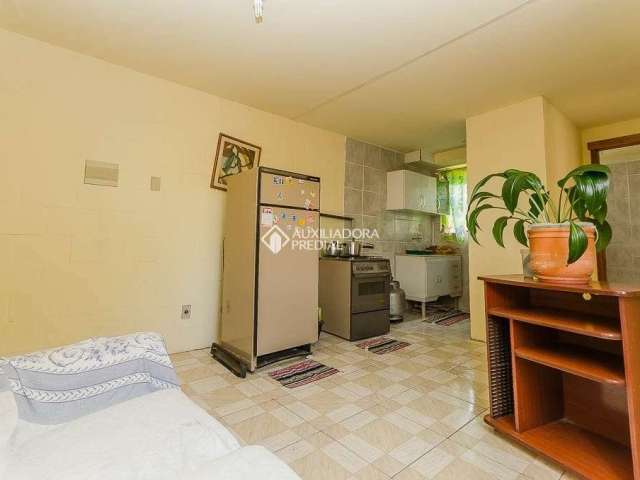 Apartamento com 2 quartos para alugar na Estrada João de Oliveira Remião, 6700, Lomba do Pinheiro, Porto Alegre, 49 m2 por R$ 700
