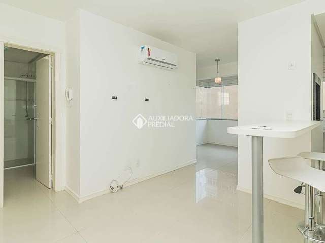 Apartamento com 1 quarto para alugar na Travessa Vileta, 252, Jardim Botânico, Porto Alegre, 50 m2 por R$ 2.100