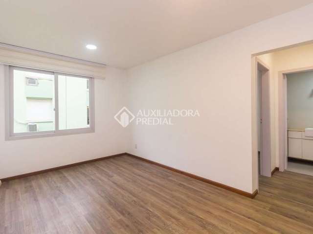 Apartamento com 1 quarto para alugar na Beco Antônio Carvalho, 2500, Jardim Carvalho, Porto Alegre, 45 m2 por R$ 1.200