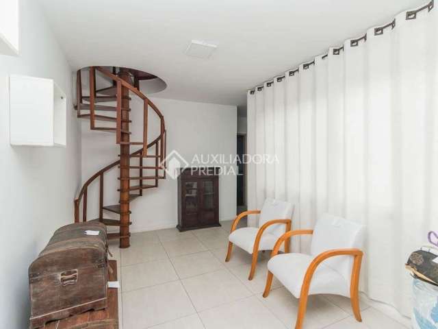 Cobertura com 2 quartos para alugar na Rua Barão de Ubá, 16, Bela Vista, Porto Alegre, 150 m2 por R$ 4.200