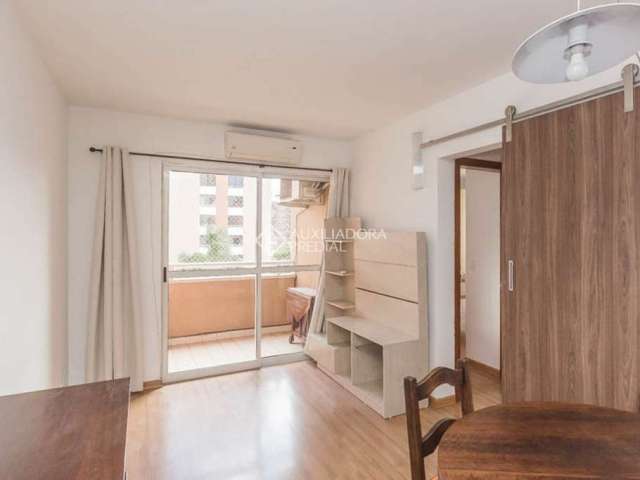 Apartamento com 2 quartos para alugar na Rua Professor Cristiano Fischer, 2062, Partenon, Porto Alegre, 61 m2 por R$ 2.800