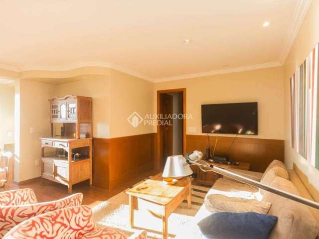 Apartamento com 3 quartos para alugar na Avenida General Barreto Viana, 1074, Chácara das Pedras, Porto Alegre, 100 m2 por R$ 5.000