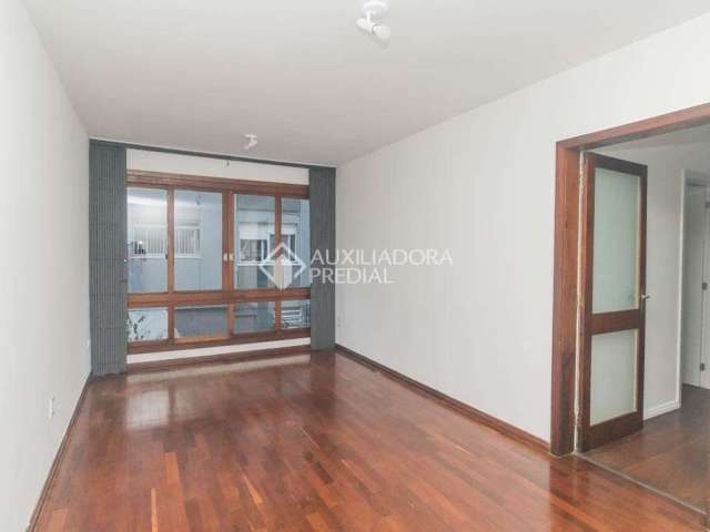 Apartamento com 3 quartos para alugar na Rua Francisco Ferrer, 133, Rio Branco, Porto Alegre, 97 m2 por R$ 1.500