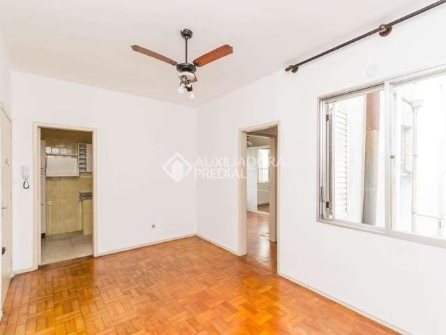 Apartamento com 1 quarto para alugar na Rua Miguel Tostes, 586, Rio Branco, Porto Alegre, 37 m2 por R$ 1.400