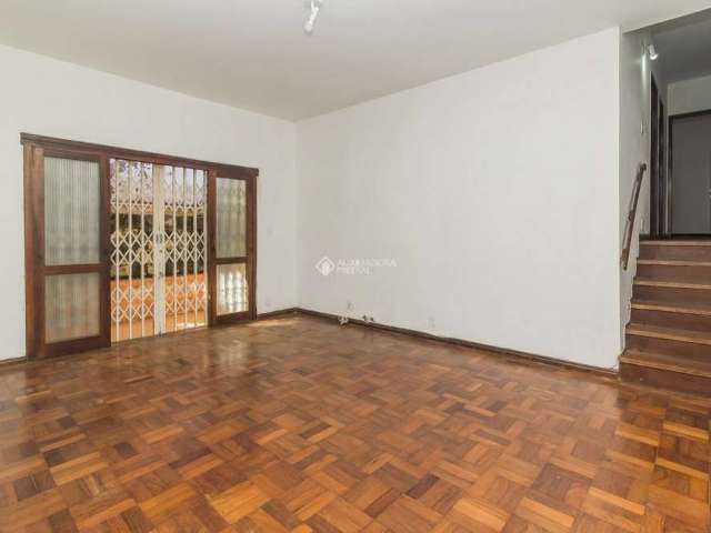 Casa em condomínio fechado com 5 quartos para alugar na Rua Osmar Amaro de Freitas, 71, Jardim Itu Sabará, Porto Alegre, 395 m2 por R$ 3.450