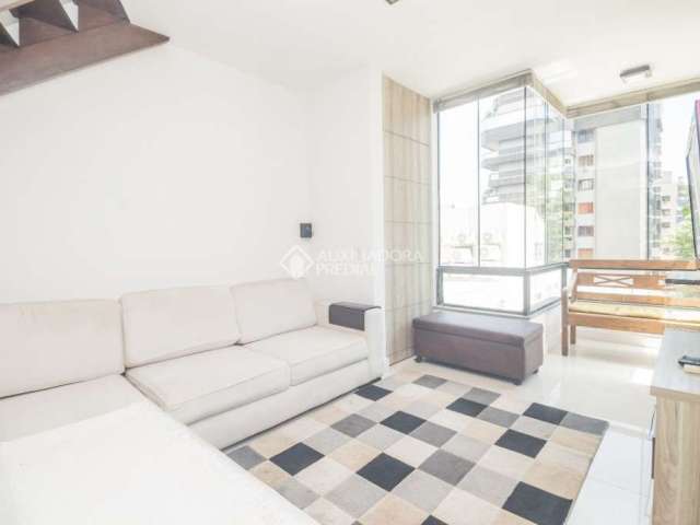 Apartamento com 1 quarto para alugar na Rua Carlos Trein Filho, 1271, Auxiliadora, Porto Alegre, 72 m2 por R$ 3.500