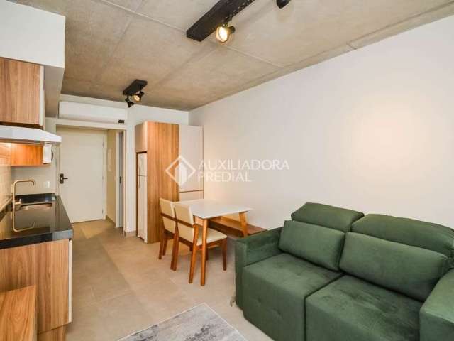 Loft com 1 quarto para alugar na Avenida Venâncio Aires, 29, Azenha, Porto Alegre, 36 m2 por R$ 2.700