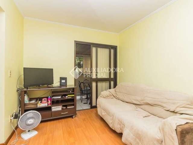 Apartamento com 2 quartos para alugar na Rua Ouro Preto, 35, Jardim Floresta, Porto Alegre, 61 m2 por R$ 2.150