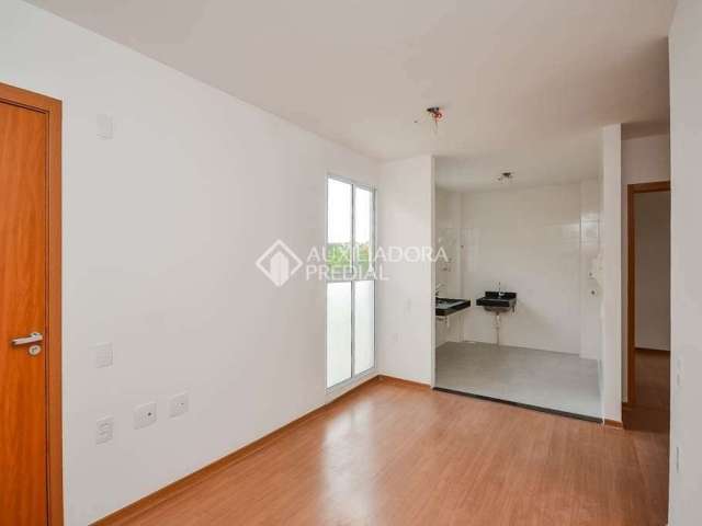 Apartamento com 2 quartos para alugar na Avenida Família Gonçalves Carneiro, 201, Cavalhada, Porto Alegre, 41 m2 por R$ 1.300