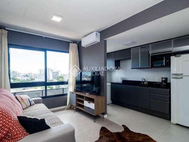 Apartamento com 2 quartos para alugar na Rua Professor Freitas e Castro, 300, Azenha, Porto Alegre, 60 m2 por R$ 4.500