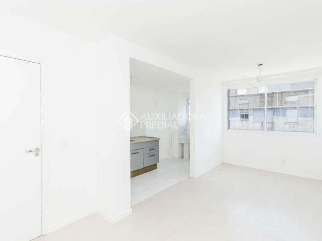 Apartamento com 2 quartos para alugar na Avenida Juca Batista, 250, Cavalhada, Porto Alegre, 45 m2 por R$ 1.450