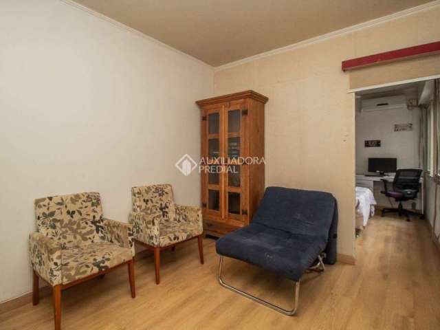 Apartamento com 1 quarto para alugar na Rua Cipó, 650, Passo da Areia, Porto Alegre, 42 m2 por R$ 1.700