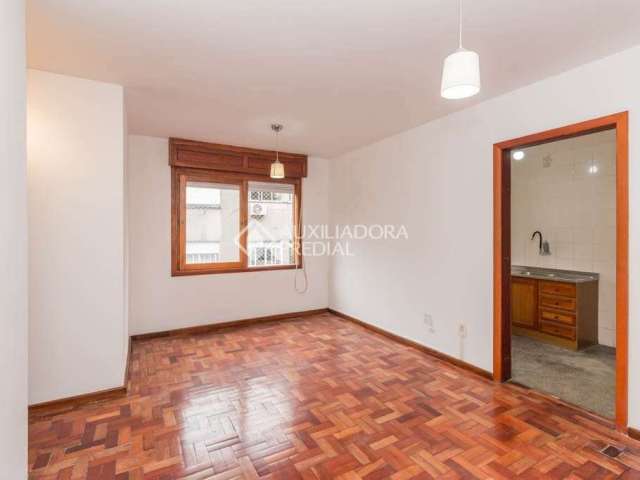 Apartamento com 2 quartos para alugar na Rua Doutor Dário de Bittencourt, 135, Vila Ipiranga, Porto Alegre, 47 m2 por R$ 1.350